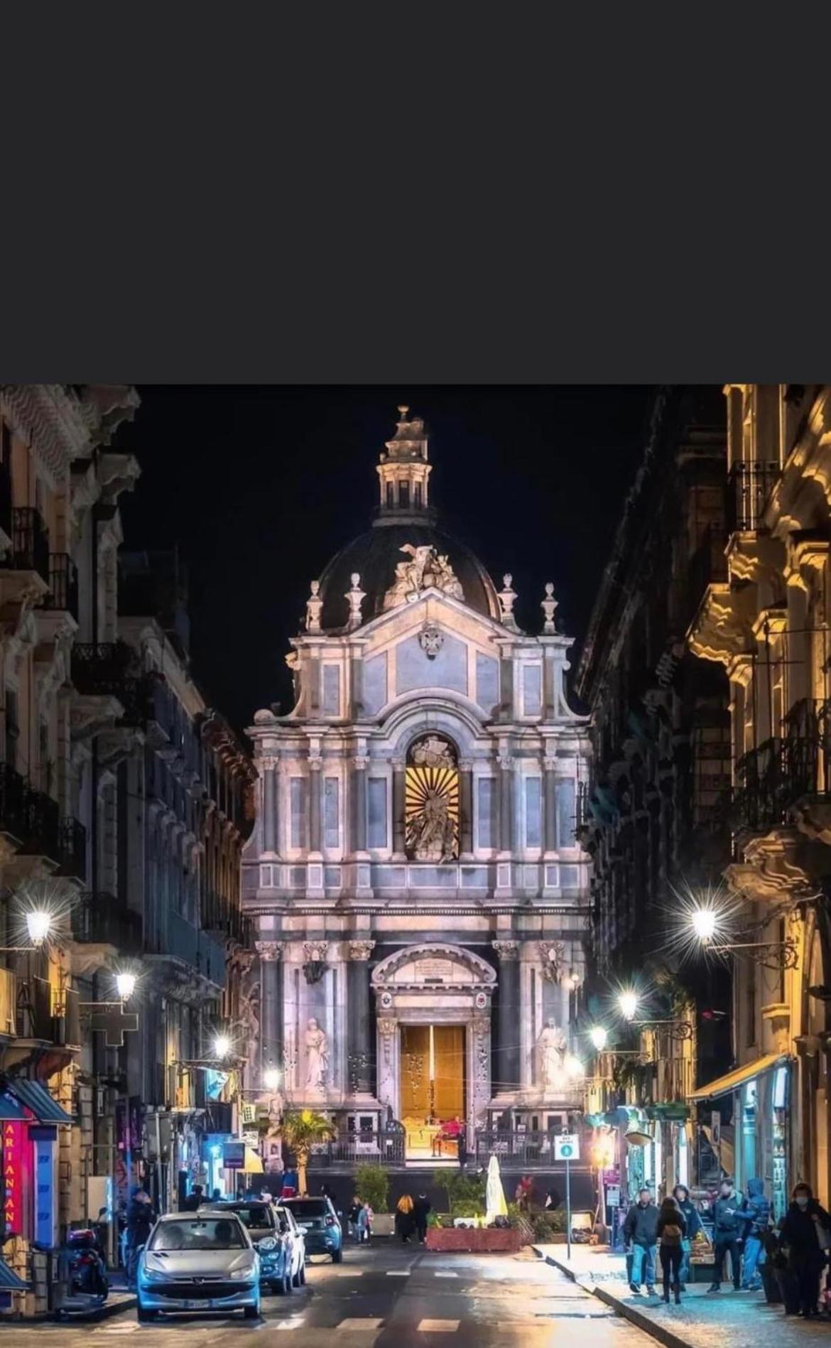Central House Catania Historic Center מראה חיצוני תמונה